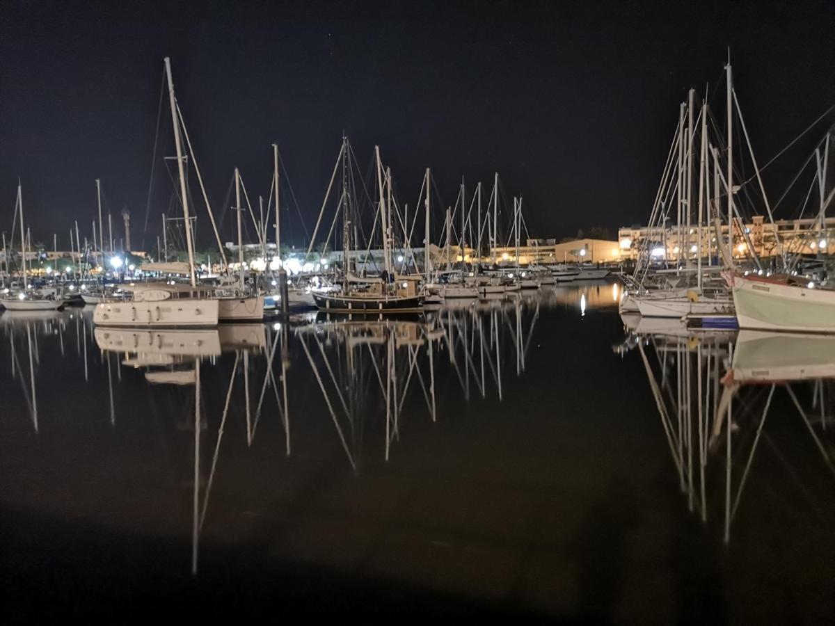 Navegamos Hoy Bateau-hôtel *